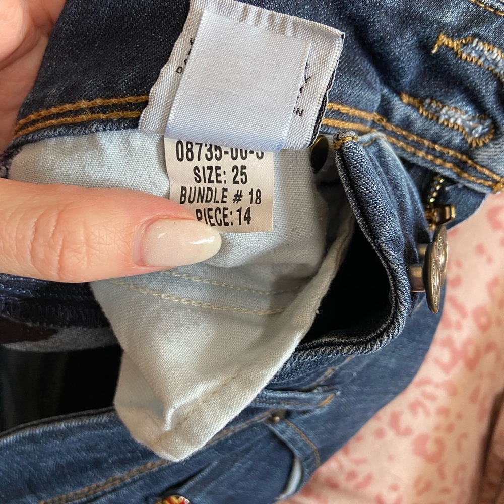 Jeans - Picture 3 of 3